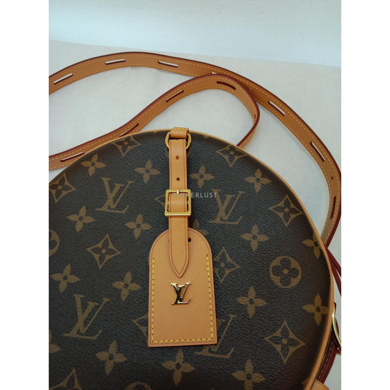 Lv round sling bag deals